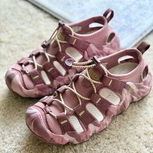 KEEN Women's Hyperport H2 Closed Toe Sandal